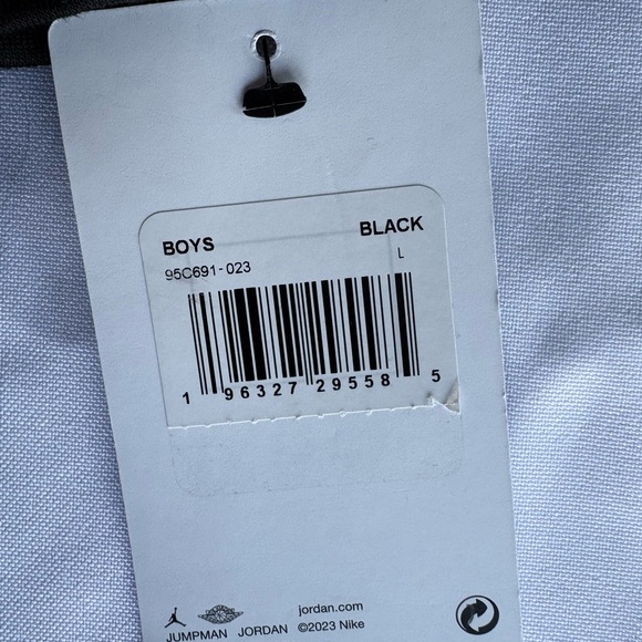 Nike Boys' Polyester Long Sleeve Tops, Shirts & T-Shirts for Boys - Picture 7 of 8